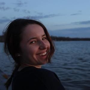 Meet your Posher, Angela